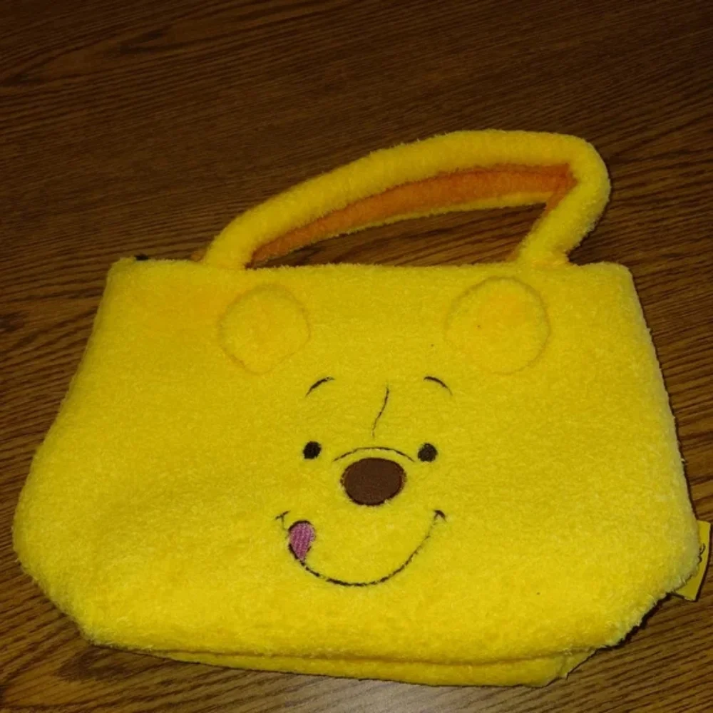 Winnie-the-Pooh Furry Tote - Picture 7 of 12